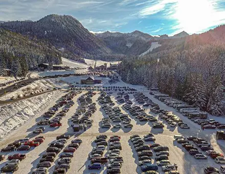 Crowds Lead Crystal Mountain (Wash.) to Limit Ticket Sales