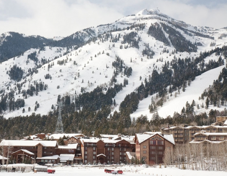 Western Destinations Saw Occupancy, Revenue Plunge in April